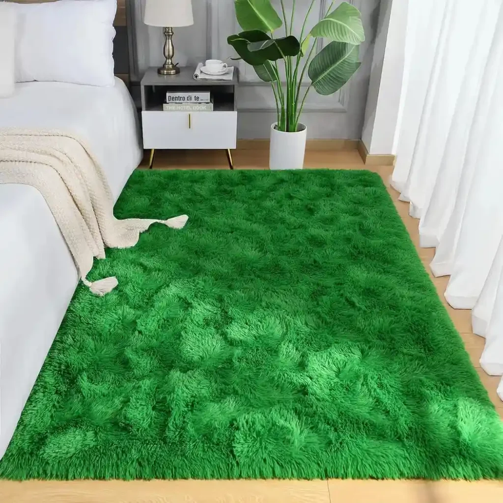 Emerald green shag area rug, ultra-plush high-pile fluffy carpet in solid kelly green color for modern bedroom